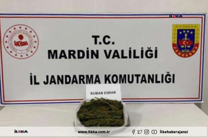 Yol kontrolü sırasında bir araçta 455 gram uyuşturucu yakalandı