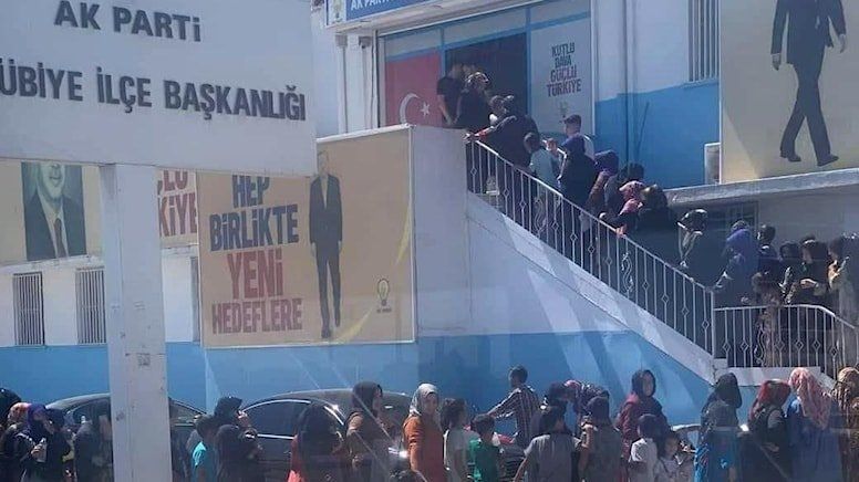 ‘Erdoğan’ın mitingine gelene 250 TL’lik market çeki’