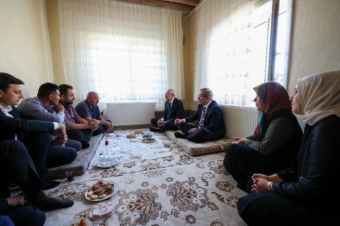 Kılıçdaroğlu: Hiçbir ordu kendi askerini yalnız bırakamaz