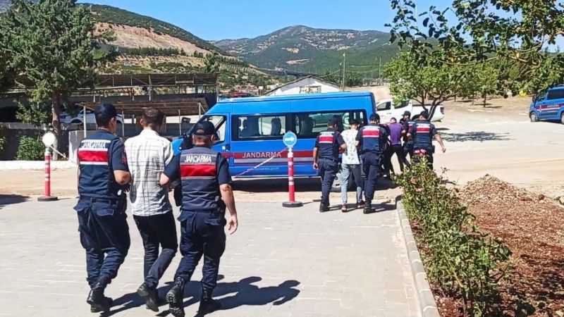 Gaziantep’te uyuşturucu operasyonu: 4 şahıs tutuklandı