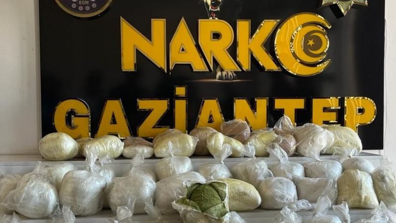 Boruların içine gizlenmiş 128 kilo 900 gram toz esrar ele geçirildi