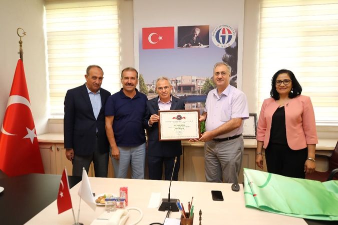 GAÜN’de engelsiz üniversite bayrakları dalgalanmaya devam ediyor