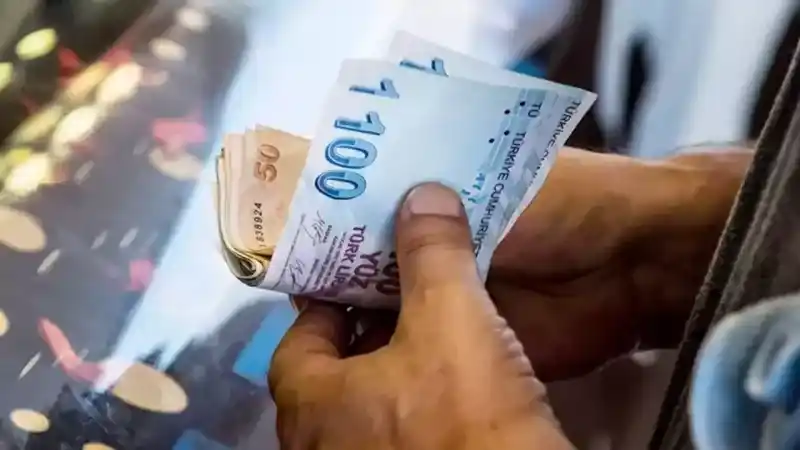 İhtiyaç Sahibi Ev Hanımlarına El Uzatan Kamu Kurumları: Nakdi Yardım Müjdesi!