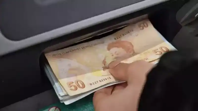 Kredi Kartı Nakit Avans Özelliği İçin Bomba Düzenleme: Yüzde 30 Menkul Kıymet Tesisi Şartı Geldi!
