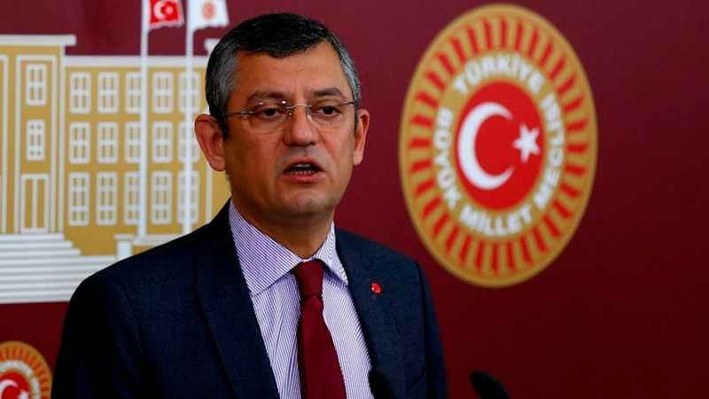 CHP’de ‘Değişim’ Sesi Yükseliyor! Özgür Özel’den Çarpıcı Çıkış: Sorumluluk Almaktan Kaçmayacağım!