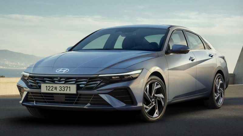 Hyundai Elantra’nın Haziran 2023 Fiyatları Belli Oldu: Elantra Bekleyenlere Sürpriz Fiyatlar Açıklandı!