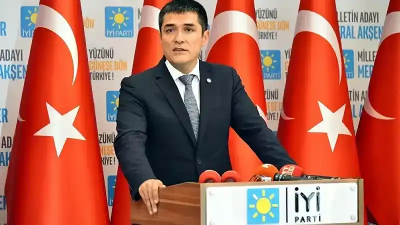 İstifaların Gölgesinde Kavuncu’dan Dikkat Çeken Mesaj: Tek Derdimiz Memleket Sevdası Olsun!