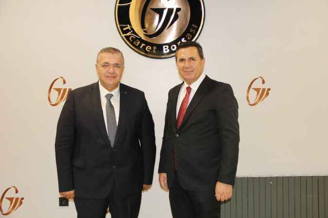 Gaziantep Ticaret Borsası (GTB) Başkanları Tiryakioğlu ve Akıncı’dan 25 Aralık mesajı