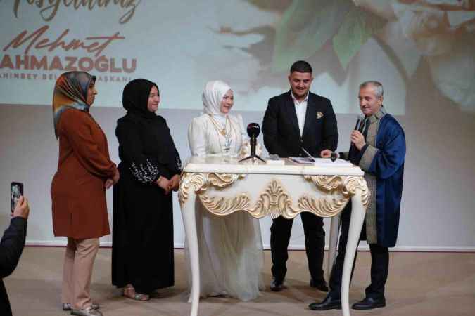 Gaziantep’te sevgililer gününde evliliğe adımı Şahinbey´de attılar