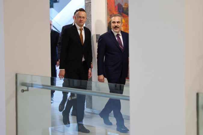 Türkiye ile Macaristan arasında ikili ilişkilerin güçlenmesine yönelik görüşme gerçekleştirildi.
