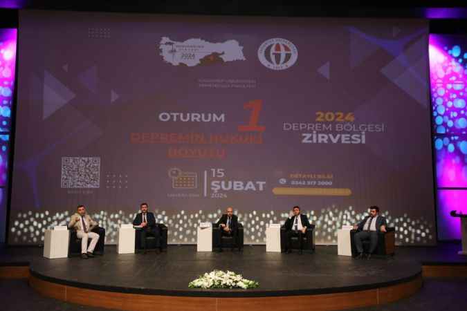 Gaziantep Üniversitesi’nde düzenlenen Deprem Zirvesi’nde depremin hukuki boyutu ele alındı.