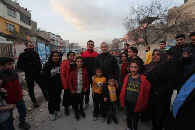 Başkan Tahmazoğlu vatandaşlarla iç içe