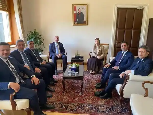 Gaziantep milletvekilleri Ankara’da kalkınma ve refah için toplandı.