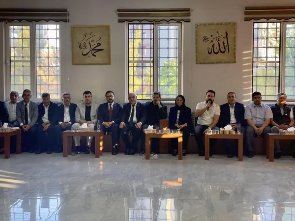 AK Parti Şehitkamil İlçe Teşkilatı, Büyükşehir Belediye Başkan Vekili Hakan Aslansoy’a Taziye Ziyaretinde Bulundu