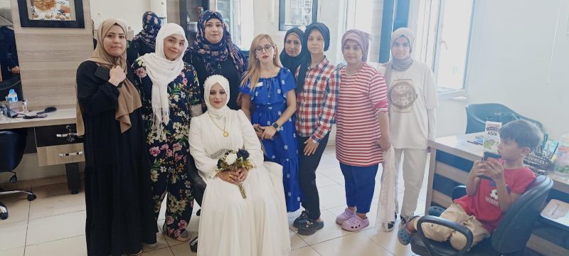 Gelin adayları Şahinbey Belediyesi Mimar Sinan sosyal tesisi’nde saçlarını yaptırıyor