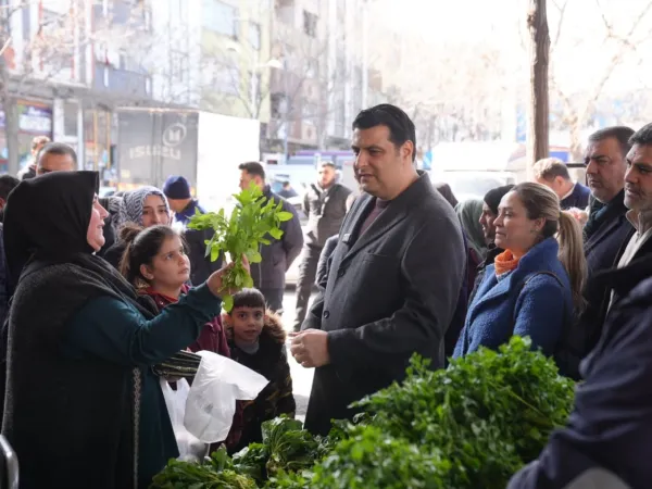 Başkan Yılmaz’dan pazar yerlerine ziyaret