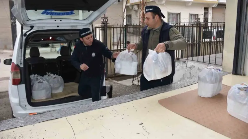 Tahmazoğlu Hizmet Oldu Yağıyor: 100 bin kişiye yemek hizmeti