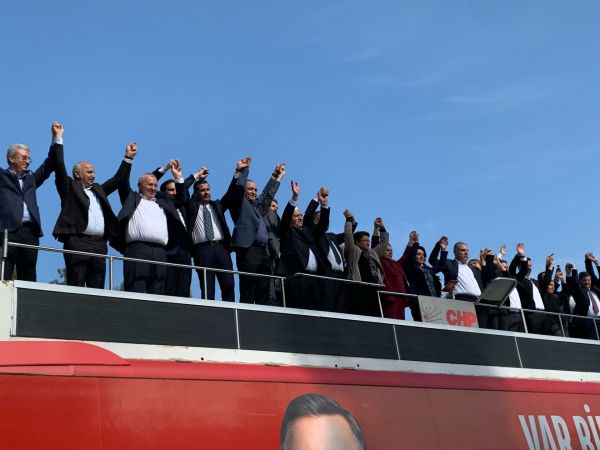 CHP’li Meriç’ten Yayladağı Gümrük Kapısı’nda Sert Açıklama: “Alevilere Yönelik Katliamların Ortağı Olmayın!”