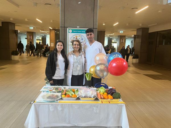 GİBTÜ Hemşirelik Bölümü Öğrencilerinden Obezite Farkındalık Etkinliği