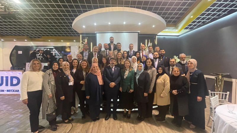Milletvekili Bakbak, Almanya Mannhem’de Türkler ile buluştu