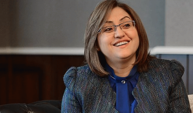 Fatma Şahin’in Sokak Hayvanları Çıkışı Sosyal Medyayı Salladı: “Güvenli Sokaklar, Mutlu Hayvanlar”
