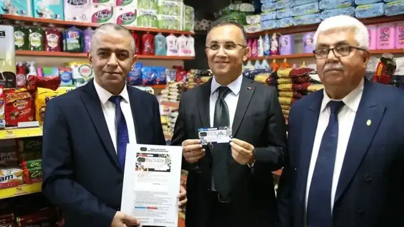 Gaziantep’te Dayanışma Rüzgarı: Bakkal Kart Projesi’ne Dev Destek!