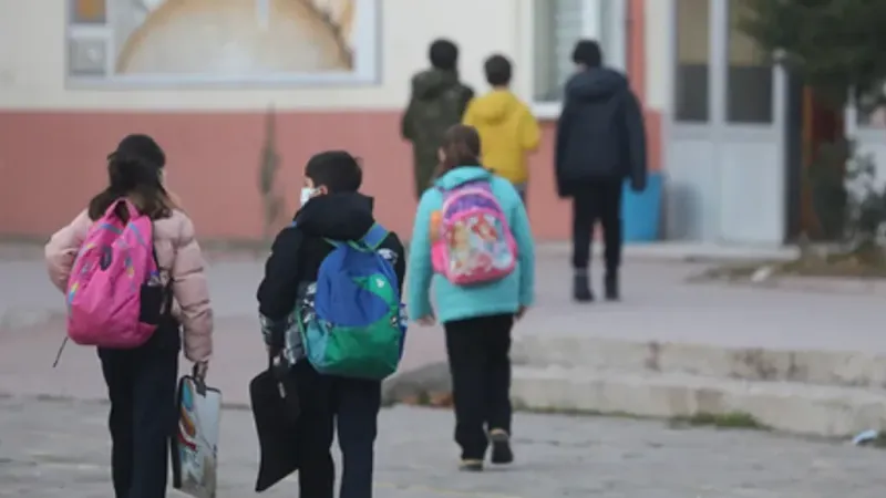 İkinci Ara Tatil Ne Zaman Başlıyor? Ramazan Bayramı Tatiliyle Birleşiyor: Tatil Süresi Uzayacak mı? Yaz Tatili Ne Zaman?