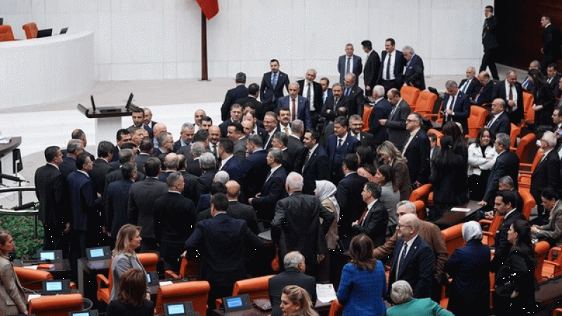 Emekli Bayram İkramiyesinde Kötü Haber: Görüşmeler 25 Mart’a Ertelendi