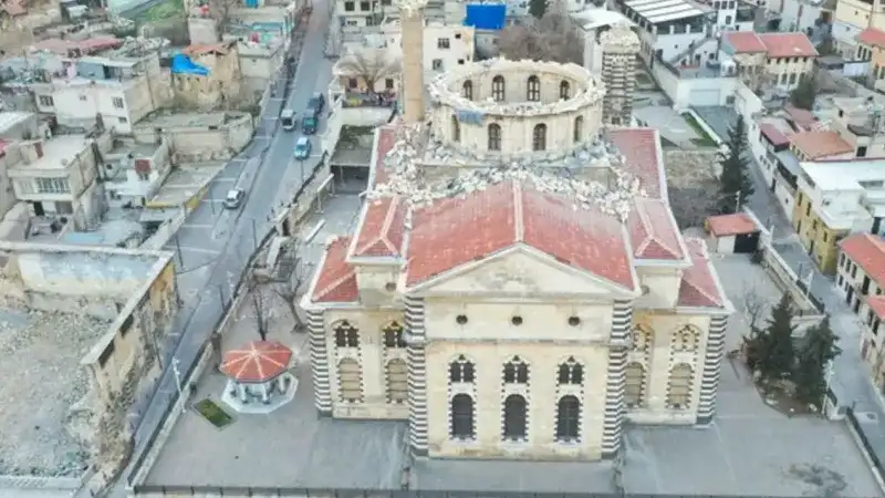Bakan Ersoy’dan Kurtuluş Cami Açıklaması