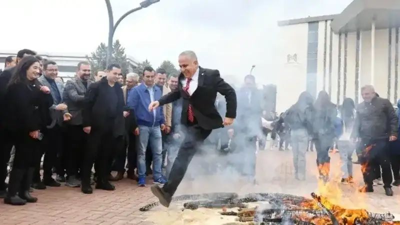 GAÜN’de Nevruz Coşkusu: Baharın Gelişi Coşkuyla Kutlandı
