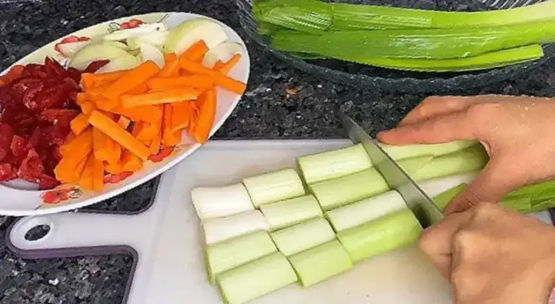 Pırasa Yemek İsterken Sağlığınızı Düşünün: Bilinmeyen Faydaları ve Dikkat Edilmesi Gerekenler