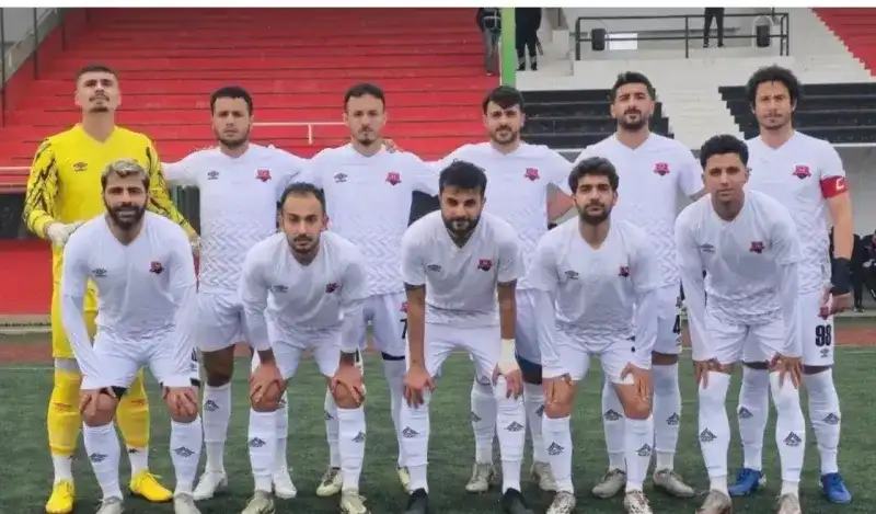 Şehitkamil Belediyespor Zirveye Göz Kırpıyor!
