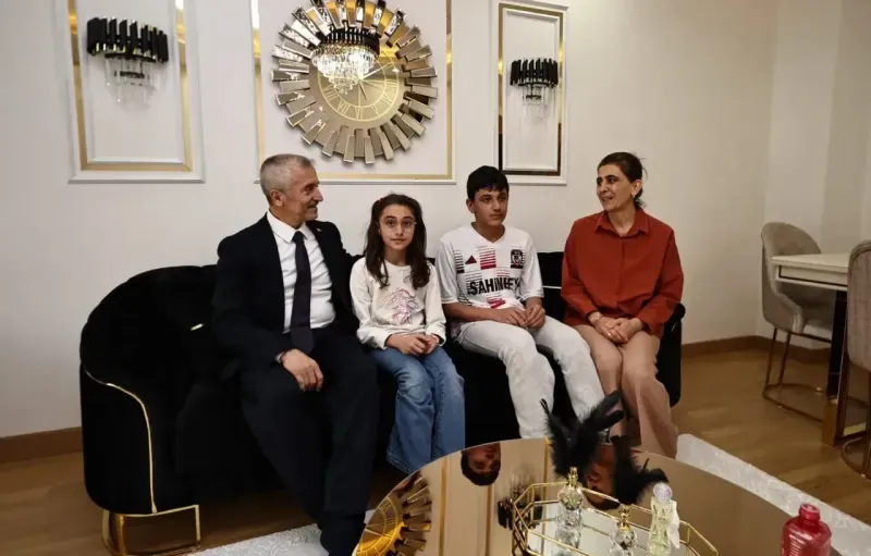 Tahmazoğlu’ndan Gaziantep’te Sürprizlerle Dolu Ziyaretler!