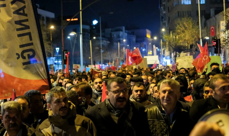 Gaziantep’te İmamoğlu Protestoları Devam Ediyor: Bugün Yeni Bir Yürüyüş Gerçekleşecek