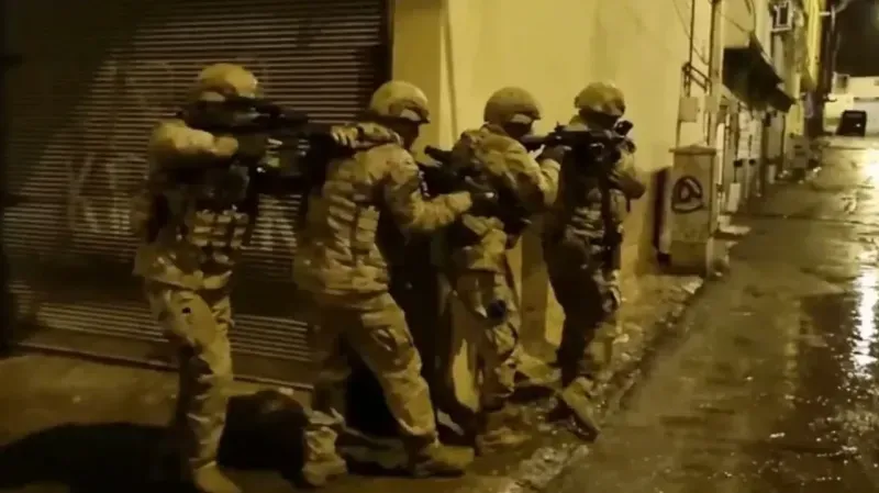 Gaziantep Dahil 9 İlde Dolandırıcılık Çetesi Çökertildi!