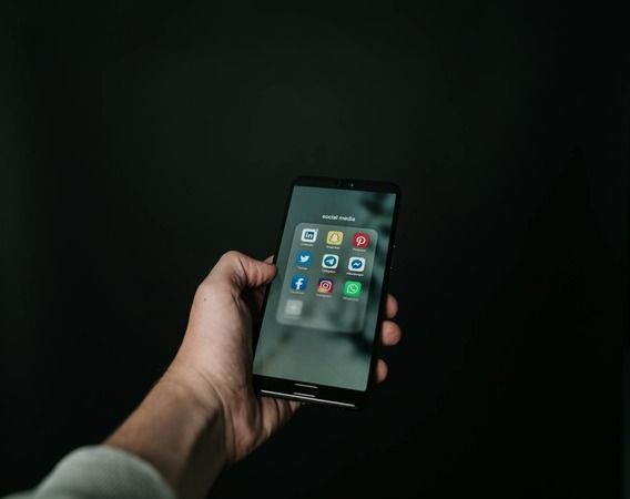 WhatsApp Yazışmaları Takip Edilebilir Mi? En Güncel Yöntemler