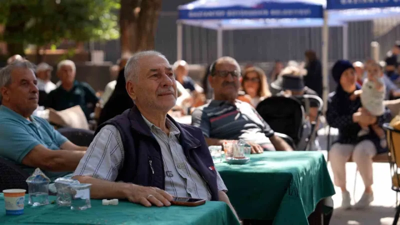 Gaziantep’te Kahvehaneler Boş Kaldı! Emekliler Oraya Akın Etti… Çay 5 TL